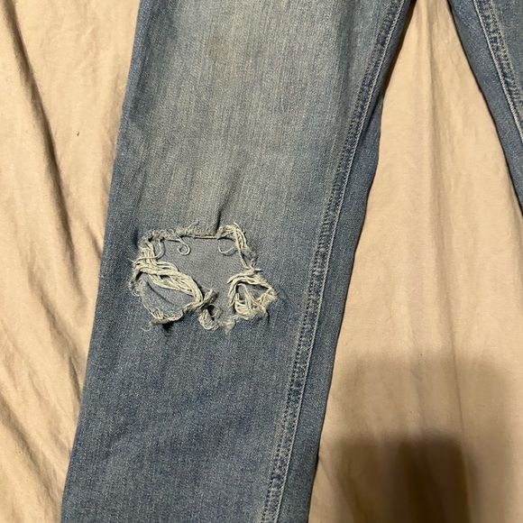 Old Navy RockStar Jeans - Picture 2 of 5